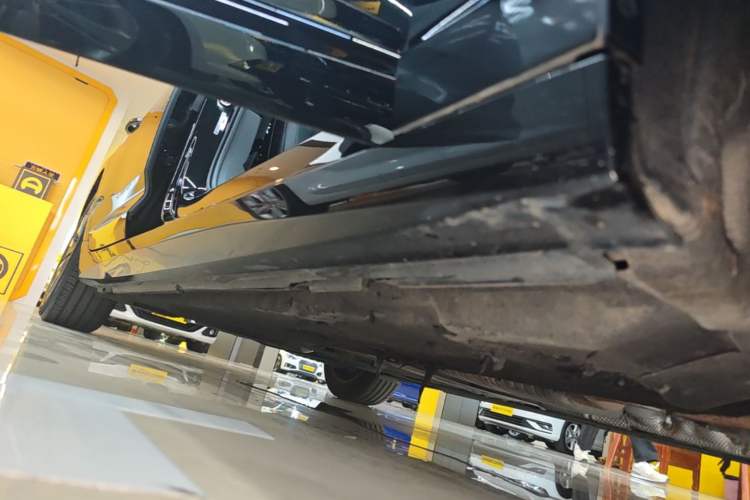 Used Audi A6L 2022 45 TFSI Prestige Elegant Edition Right Side Sill