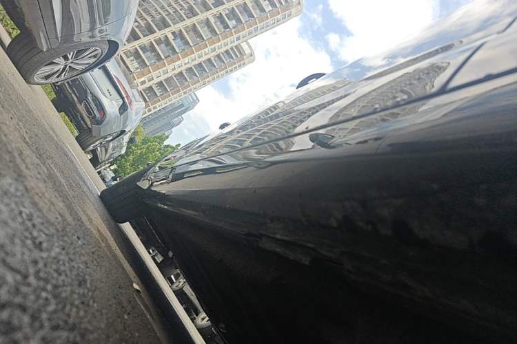 Used Audi A6L 2022 40 TFSI Luxury Prestige Edition Right Side Sill
