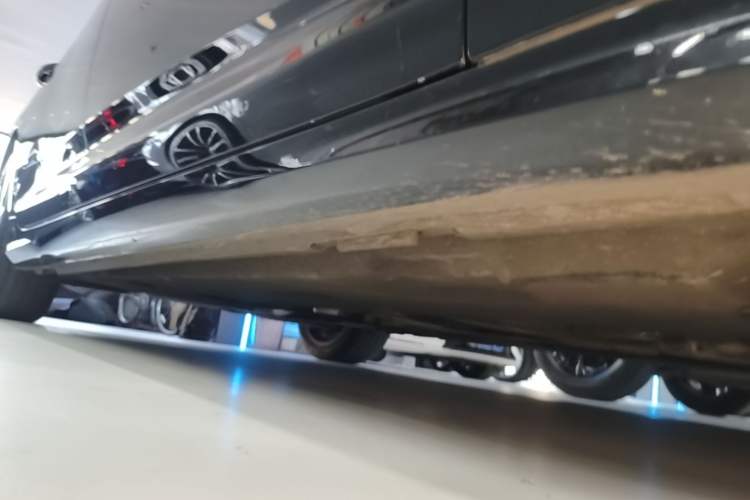 Used Audi A6L 2022 40 TFSI Luxury Dynamic Model Right Side Sill