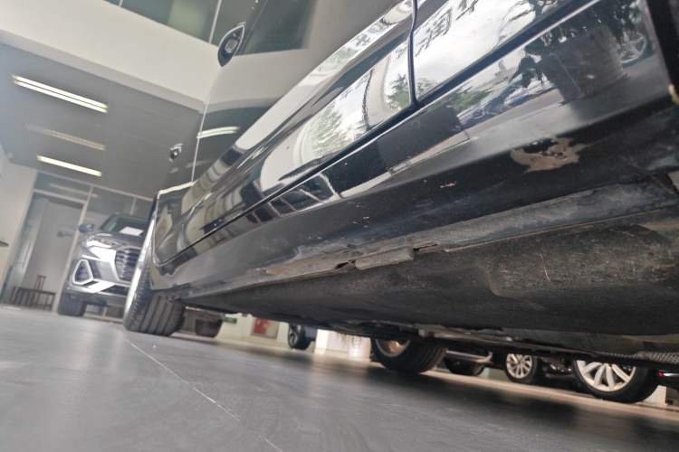 Used Audi A6L 2022 55 TFSI quattro Prestige Elegant Edition Right Side Sill