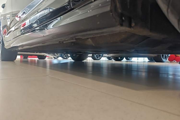 Used Audi A6L 2022 40 TFSI Luxury Dynamic Model Right Side Sill