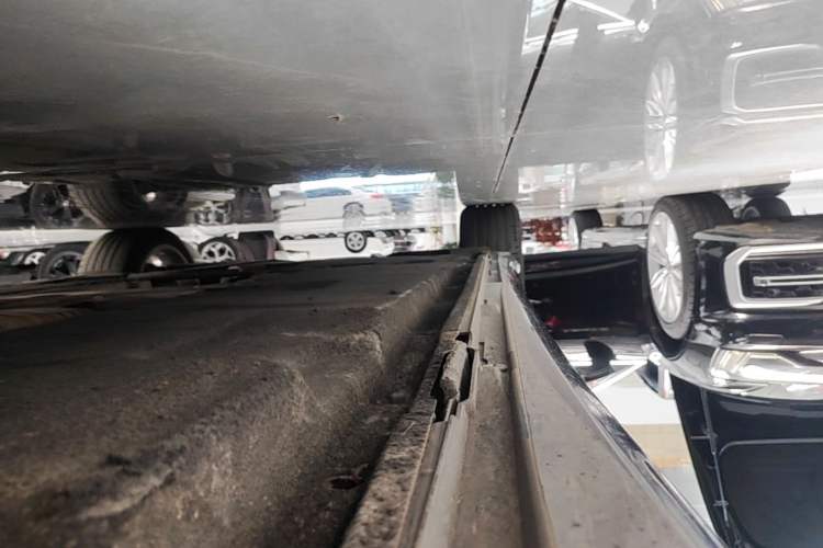 Used Audi A6L 2022 45 TFSI Prestige Dynamic Edition Right Side Sill