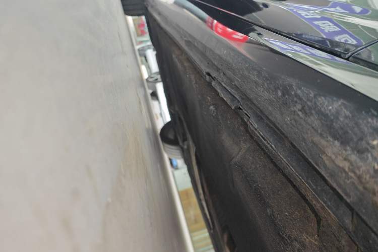 Used Audi A6L 2022 40 TFSI Luxury Dynamic Model Right Side Sill