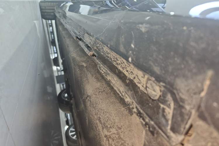 Used Audi A6L 2022 45 TFSI quattro Prestige Elegant Edition Right Side Sill