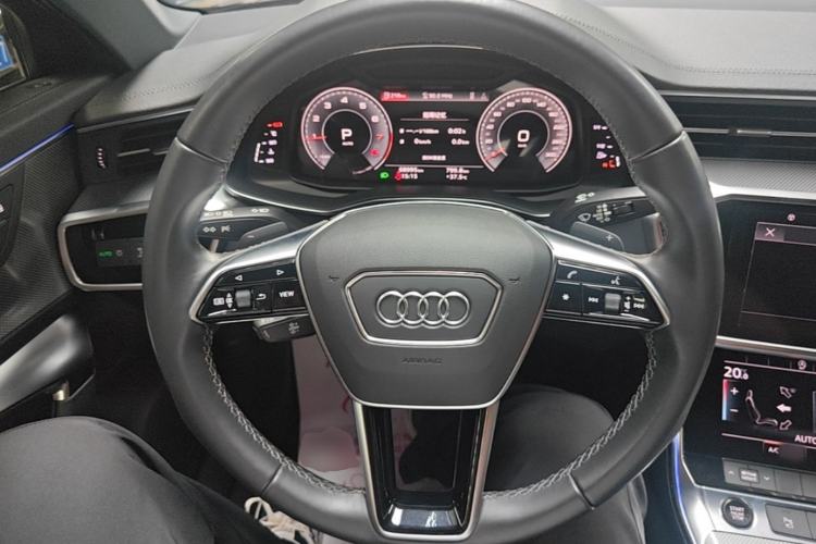 Used Audi A6L 2022 40 TFSI Luxury Dynamic Model Steering Wheel