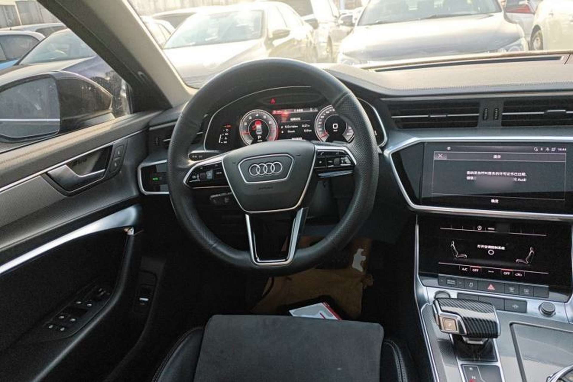 Used Audi A6L 2022 40 TFSI Luxury Dynamic Model Steering Wheel