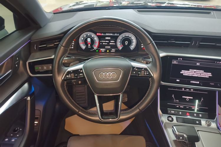 Used Audi A6L 2022 40 TFSI Luxury Dynamic Model Steering Wheel