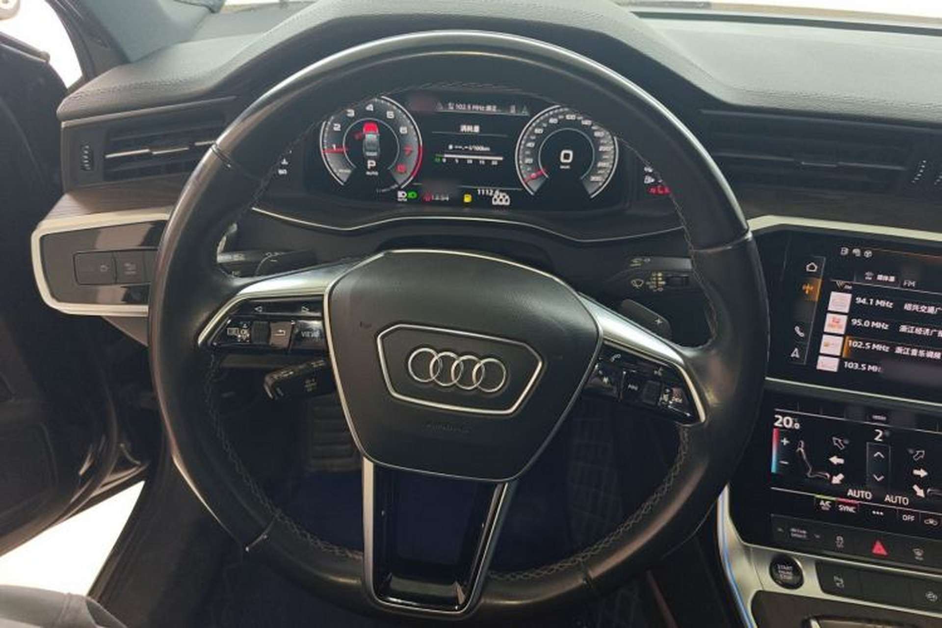 Used Audi A6L 2022 40 TFSI Luxury Dynamic Model Steering Wheel