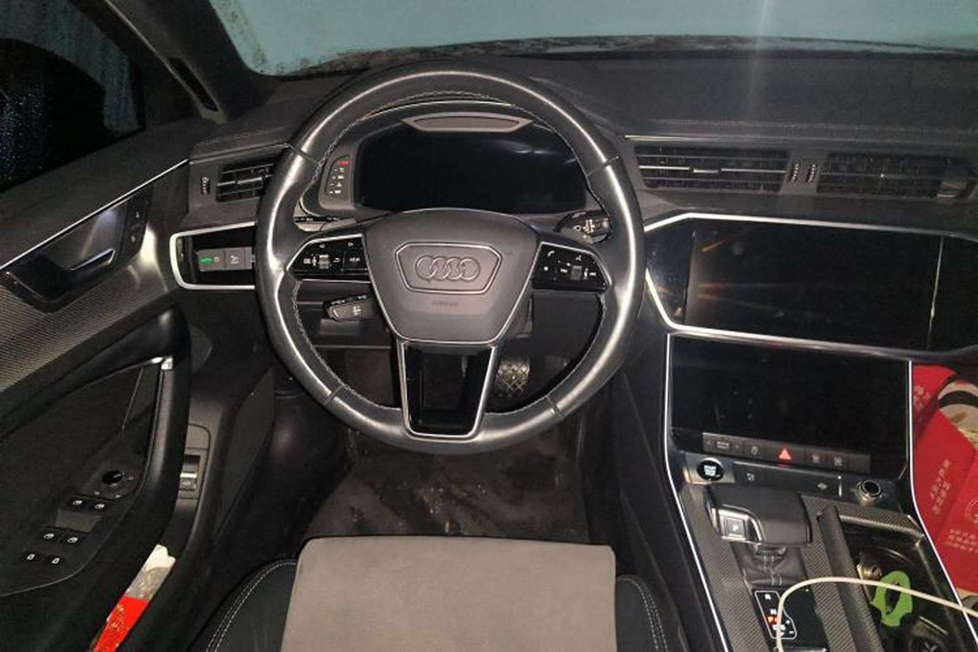 Used Audi A6L 2022 40 TFSI Luxury Dynamic Model Steering Wheel