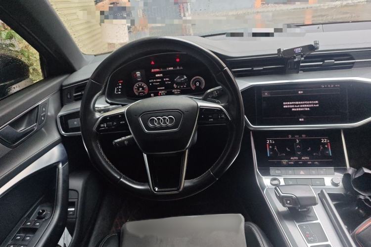 Used Audi A6L 2022 40 TFSI Luxury Dynamic Model Steering Wheel