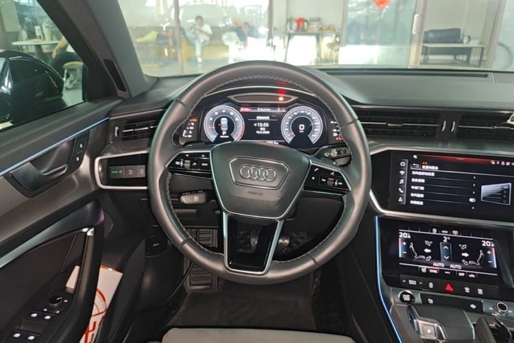 Used Audi A6L 2022 40 TFSI Luxury Dynamic Model Steering Wheel