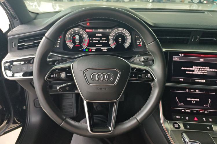 Used Audi A6L 2022 40 TFSI Luxury Dynamic Model Steering Wheel