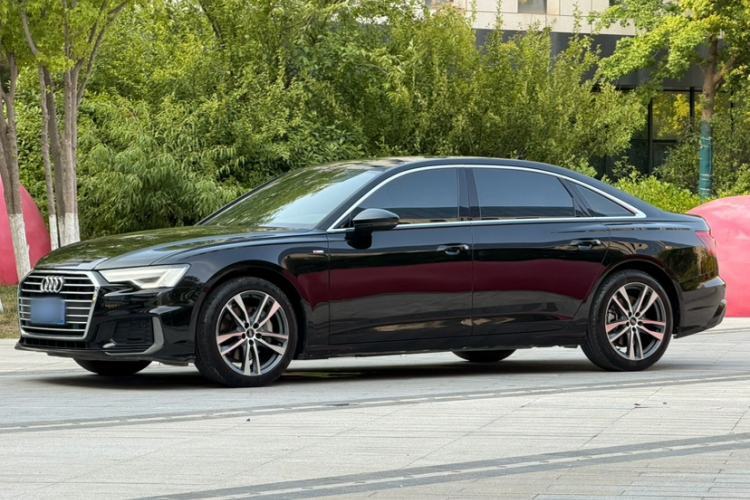 Used Audi A6L 2022 40 TFSI Luxury Dynamic Model Guazi used car, China used car export, Used car for sale, Used cars, Cheapest cars for sale