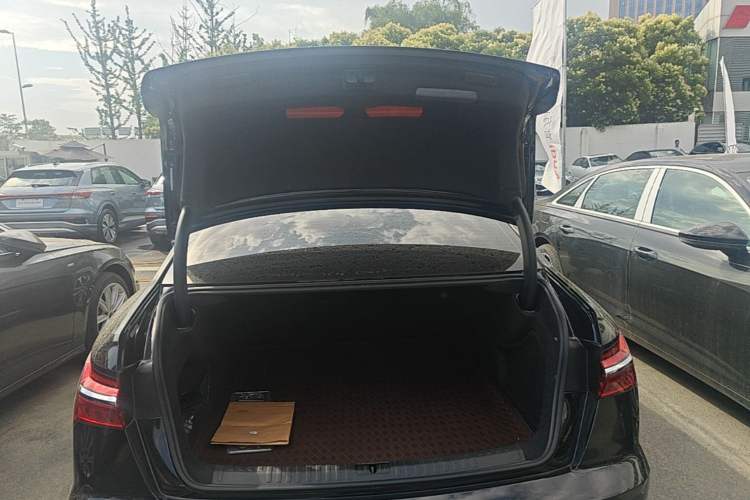 Used Audi A6L 2022 40 TFSI Luxury Prestige Edition Trunk
