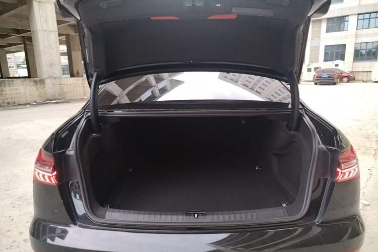 Used Audi A6L 2022 40 TFSI Luxury Dynamic Model Trunk