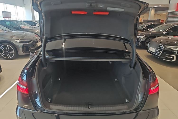 Used Audi A6L 2022 40 TFSI Luxury Dynamic Model Trunk