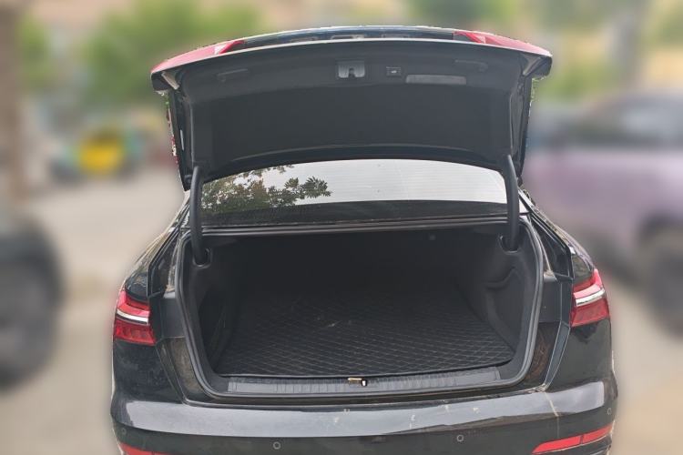 Used Audi A6L 2022 40 TFSI Luxury Dynamic Model Trunk