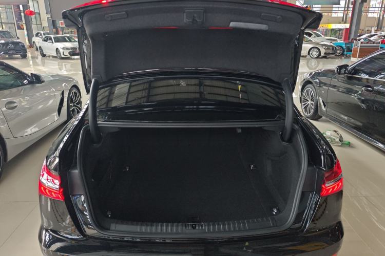 Used Audi A6L 2022 40 TFSI Luxury Dynamic Model Trunk