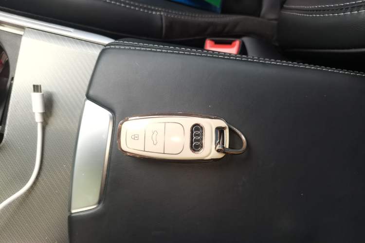 Used Audi A6L 2022 40 TFSI Luxury Prestige Edition Vehicle Key
