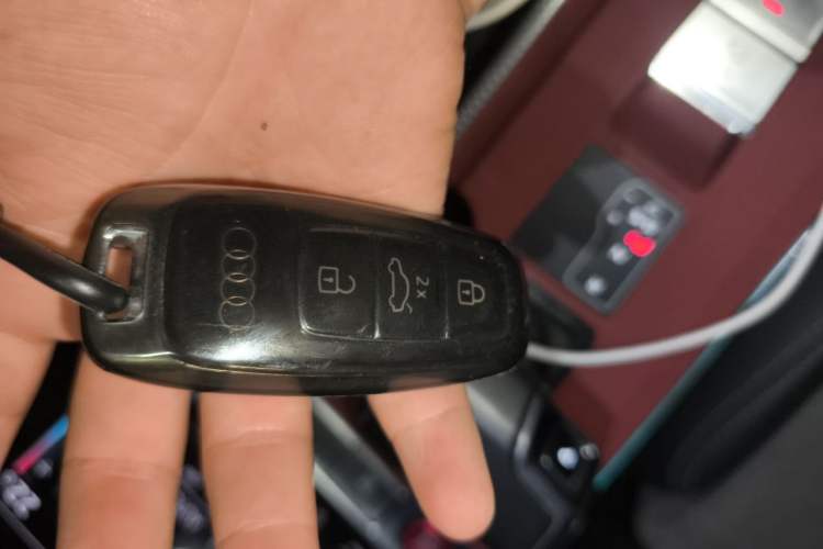 Used Audi A6L 2022 40 TFSI Luxury Dynamic Model Vehicle Key