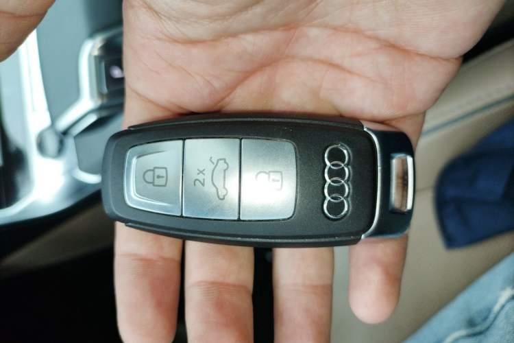 Used Audi A6L 2022 55 TFSI quattro Prestige Elegant Edition Vehicle Key