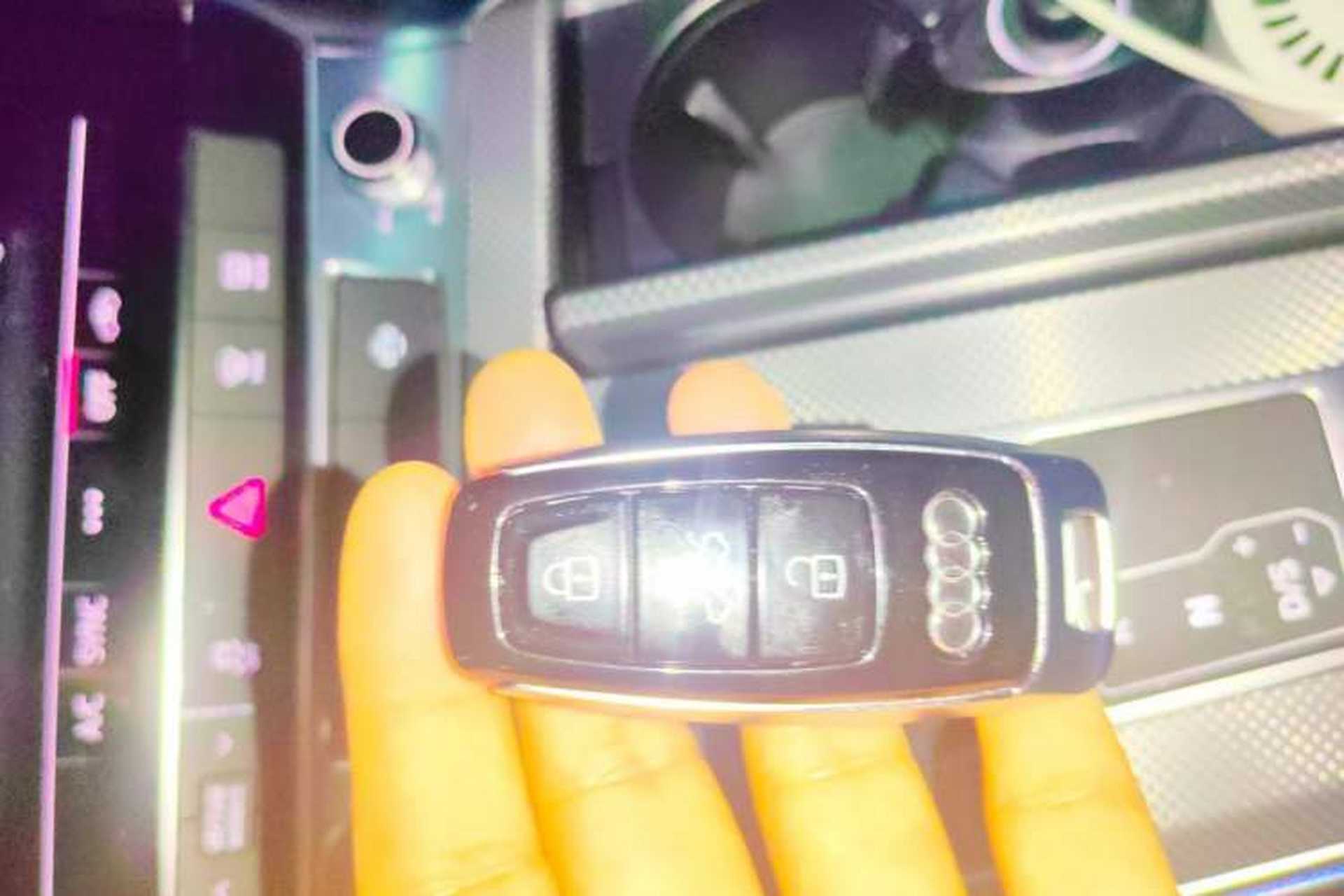 Used Audi A6L 2022 45 TFSI Prestige Dynamic Edition Vehicle Key