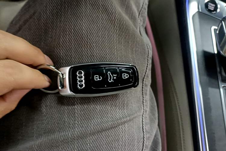 Used Audi A6L 2022 55 TFSI quattro Prestige Elegant Edition Vehicle Key