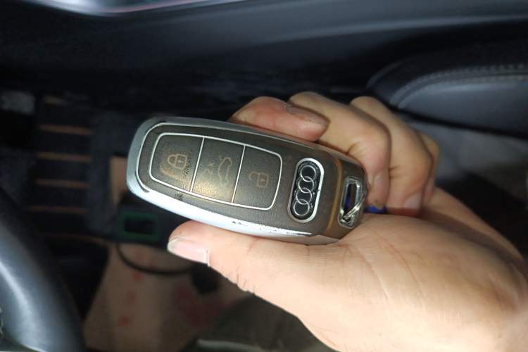 Used Audi A6L 2022 45 TFSI Prestige Dynamic Edition Vehicle Key