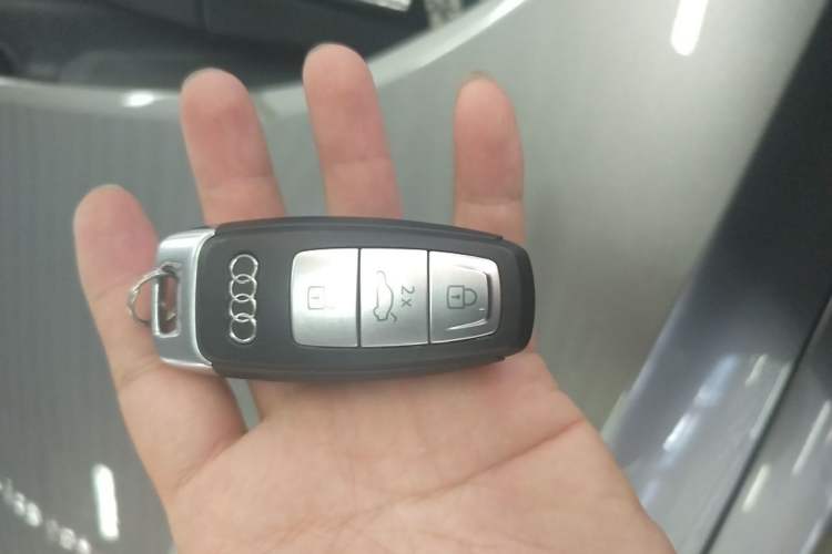 Used Audi A6L 2022 45 TFSI quattro Prestige Elegant Edition Vehicle Key