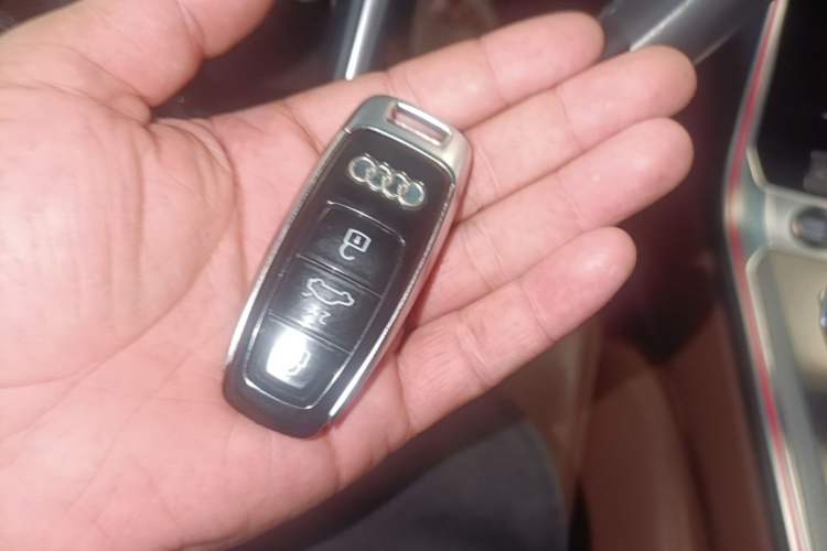 Used Audi A6L 2022 45 TFSI Prestige Elegant Edition Vehicle Key