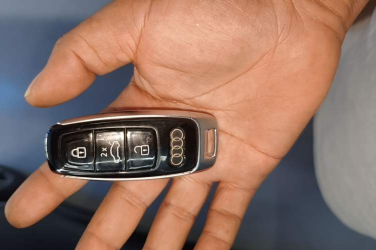Used Audi A6L 2022 40 TFSI Luxury Dynamic Model Vehicle Key