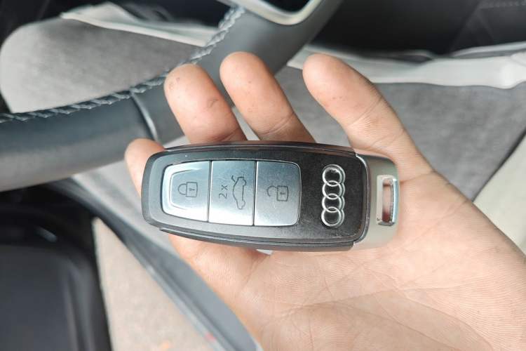 Used Audi A6L 2022 45 TFSI Prestige Dynamic Edition Vehicle Key