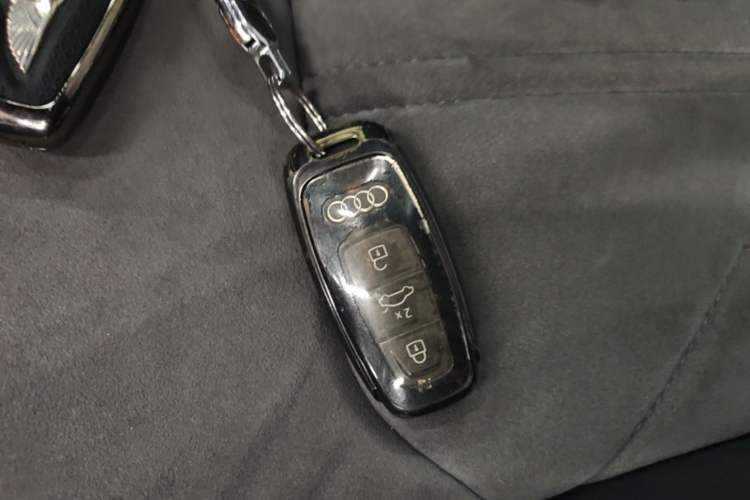 Used Audi A6L 2022 45 TFSI Prestige Dynamic Edition Vehicle Key
