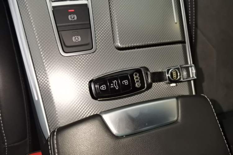 Used Audi A6L 2022 45 TFSI Prestige Dynamic Edition Vehicle Key
