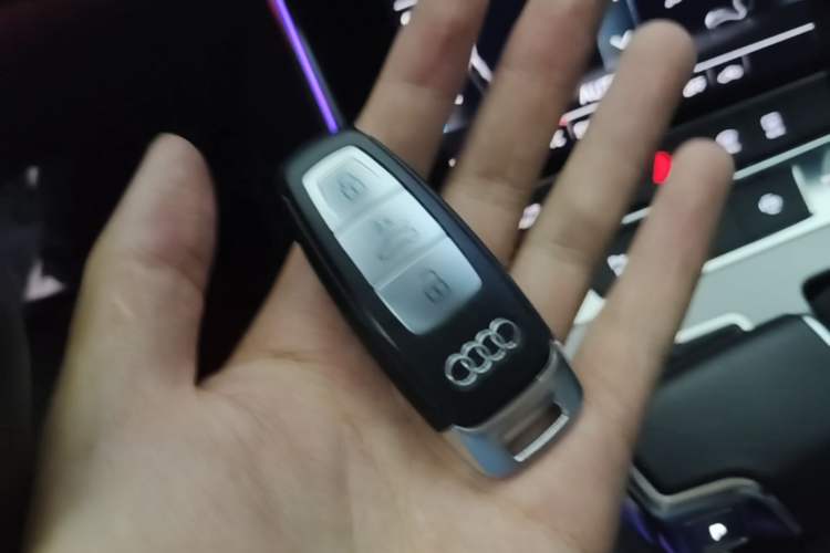 Used Audi A6L 2022 40 TFSI Luxury Dynamic Model Vehicle Key