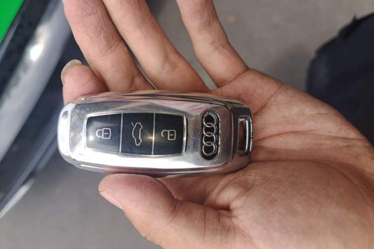 Used Audi A6L 2022 45 TFSI Prestige Dynamic Edition Vehicle Key