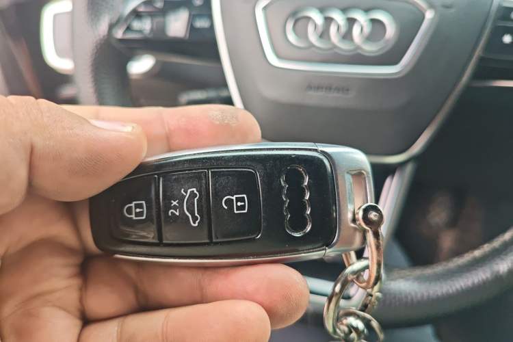 Used Audi A6L 2022 40 TFSI Luxury Dynamic Model Vehicle Key