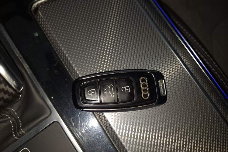 Used Audi A6L 2022 45 TFSI Prestige Dynamic Edition Vehicle Key