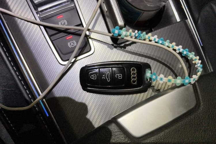 Used Audi A6L 2022 45 TFSI quattro Prestige Elegant Edition Vehicle Key