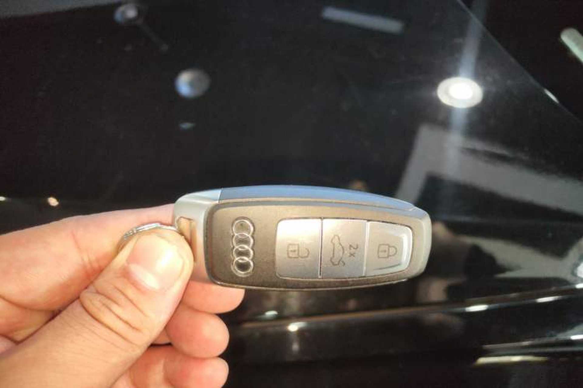 Used Audi A6L 2022 40 TFSI Luxury Prestige Edition Vehicle Key