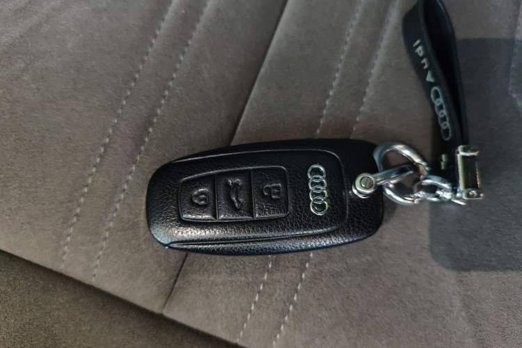 Used Audi A6L 2022 45 TFSI Prestige Dynamic Edition Vehicle Key