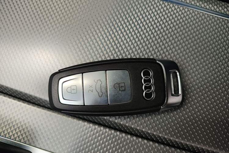 Used Audi A6L 2022 45 TFSI Prestige Dynamic Edition Vehicle Key