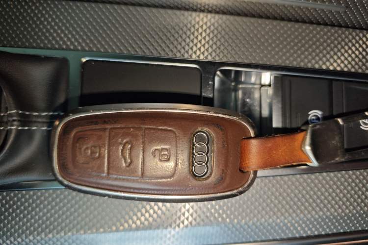 Used Audi A6L 2022 40 TFSI Luxury Dynamic Model Vehicle Key