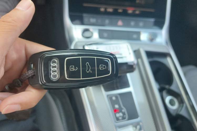 Used Audi A6L 2022 40 TFSI Luxury Dynamic Model Vehicle Key