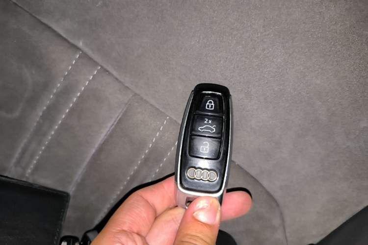 Used Audi A6L 2022 45 TFSI Prestige Dynamic Edition Vehicle Key