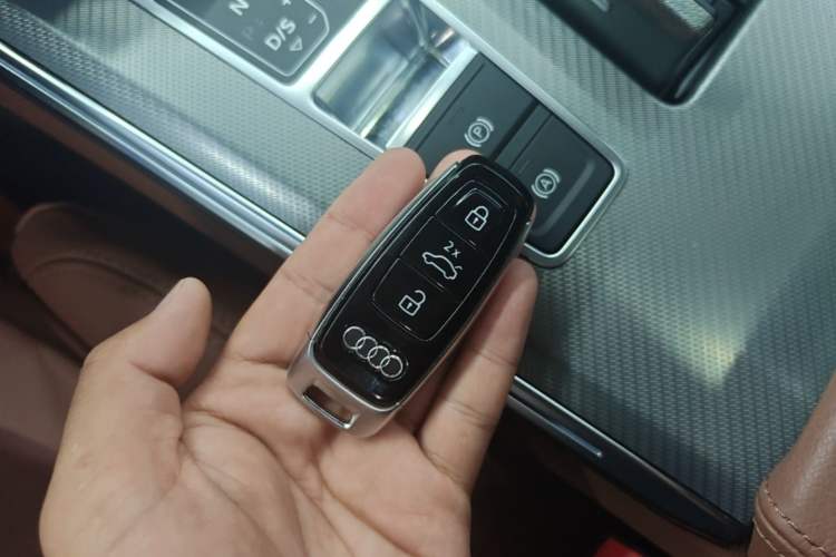 Used Audi A6L 2022 45 TFSI quattro Prestige Elegant Edition Vehicle Key