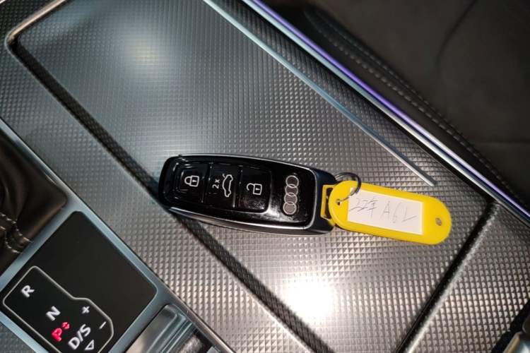 Used Audi A6L 2022 45 TFSI Prestige Dynamic Edition Vehicle Key