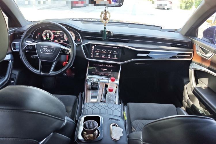 Used Audi A6L 2022 55 TFSI quattro Flagship Dynamic Model Center Console