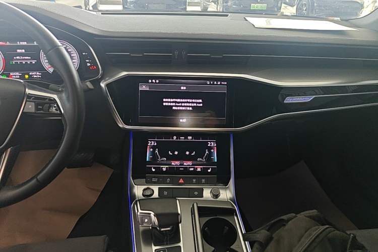 Used Audi A6L 2022 45 TFSI quattro Prestige Dynamic Edition Audio And AC Panel