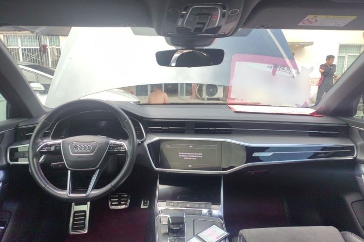 Used Audi A6L 2022 40 TFSI Luxury Dynamic Model Center Console